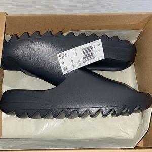Yeezy Slides Onyx